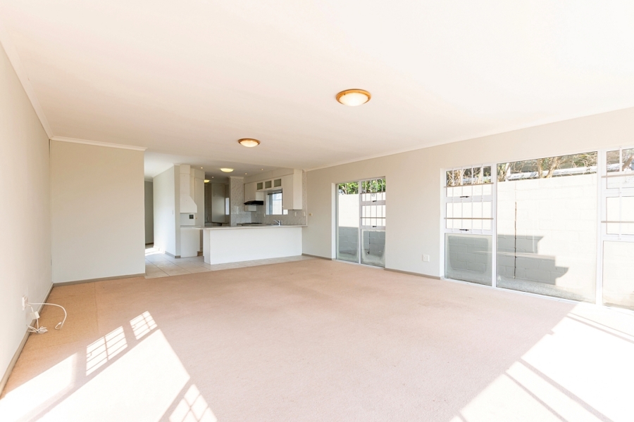 4 Bedroom Property for Sale in Middedorp Western Cape